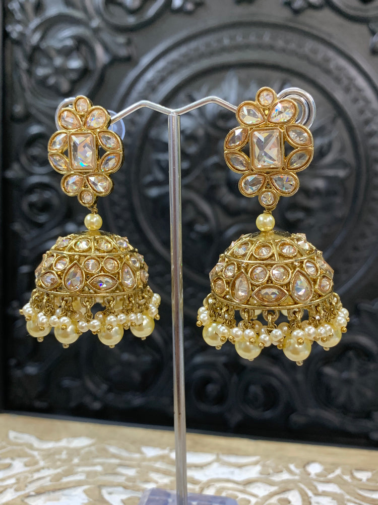 Maggi mini /chotu sa polki jhumki/ jhumka earring gold /pearl