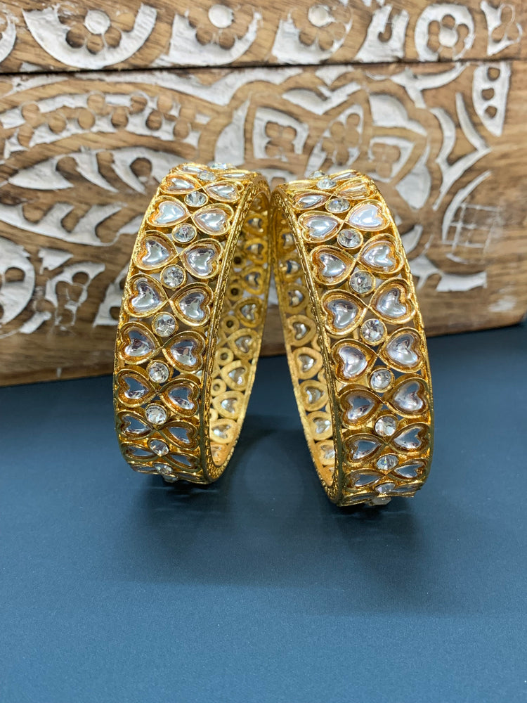 Nikhila kundan heart bangle bangle