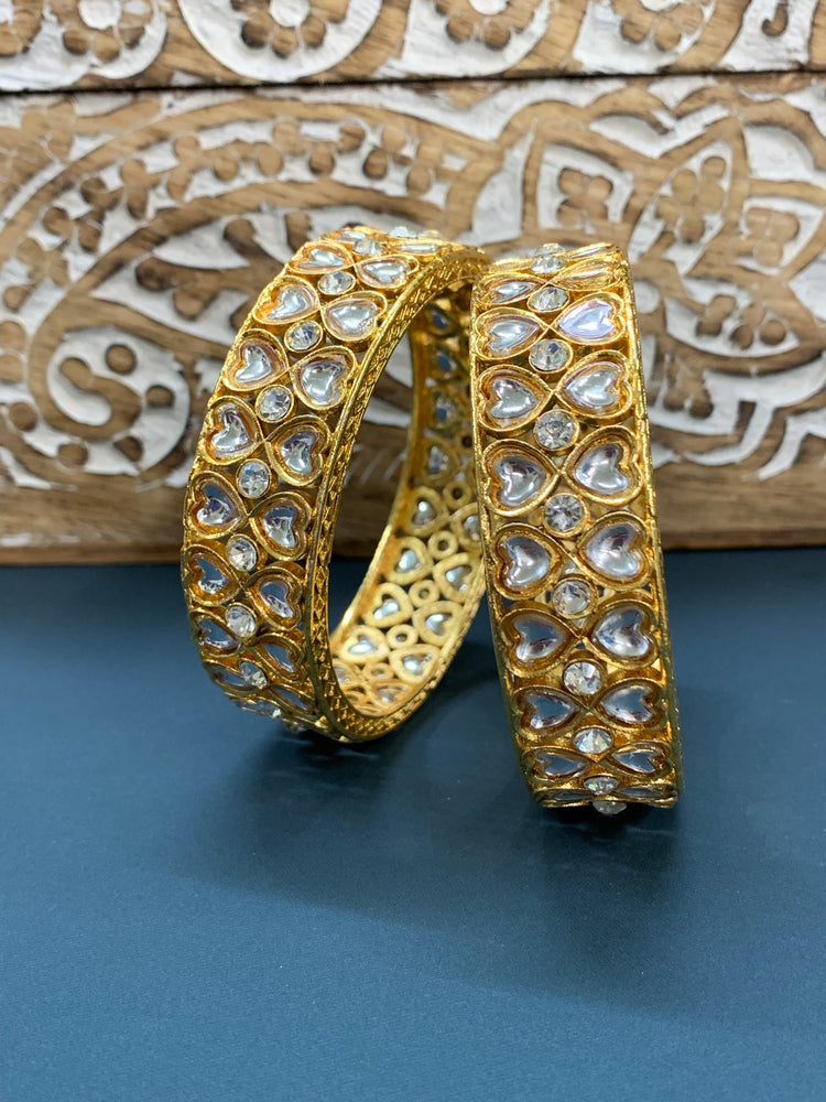 Nikhila kundan heart bangle bangle