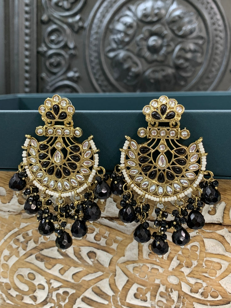 Sujal kundan earring black