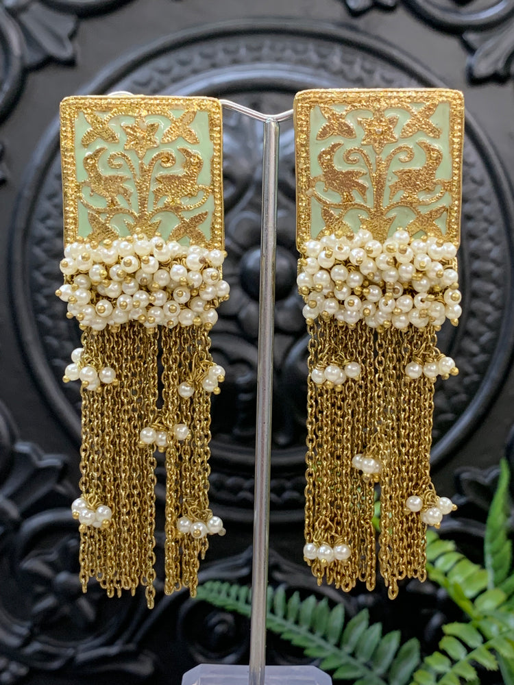 Arora Meena earring antique gold light blue