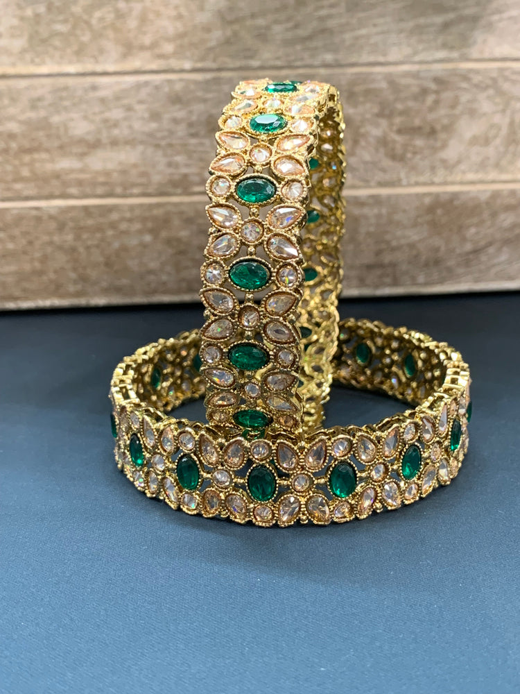 Sukhi polki bangle / kada / Kangan / bala in emerald green