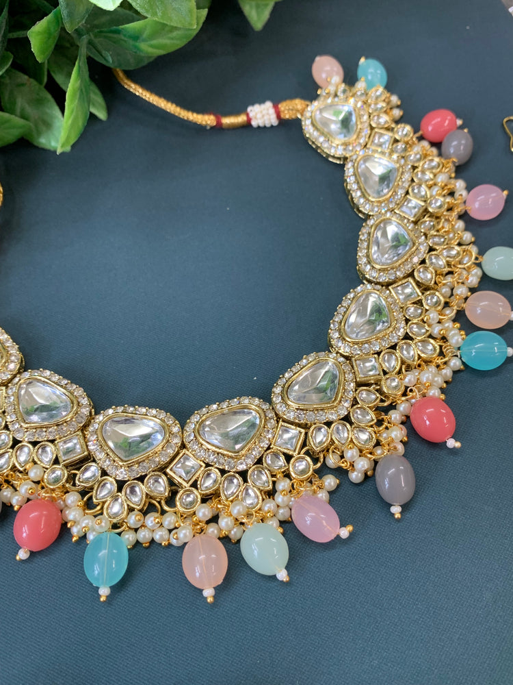 Tamanna kundan choker / necklace pastel multi