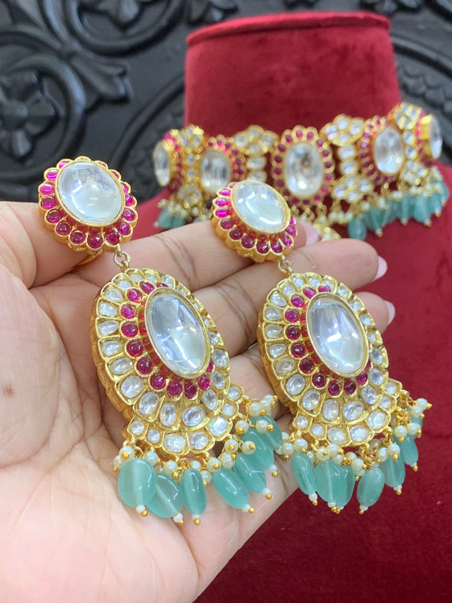 Uncut kundan premium statement choker set cookie