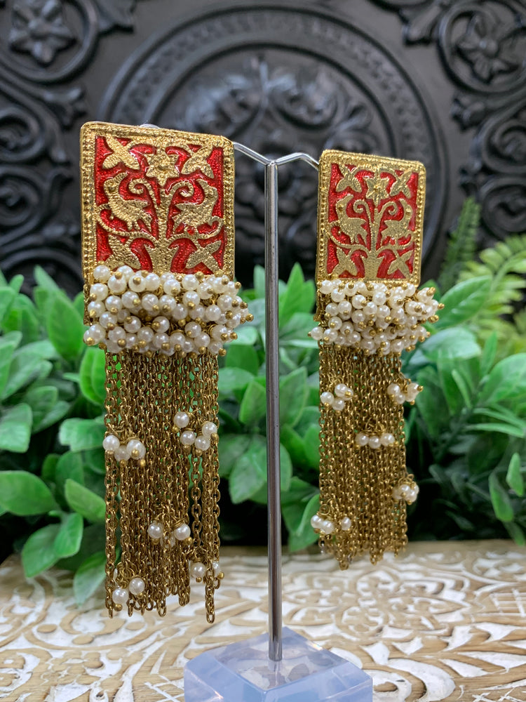 Arora Meena earring antique gold red