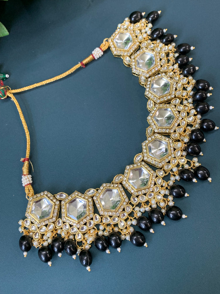 Anaya kundan choker / necklace black