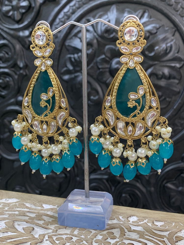 Salma kundan statement earring phirozi