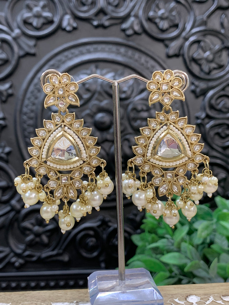 Avery small to medium kundan earring gold/ pearl/ white