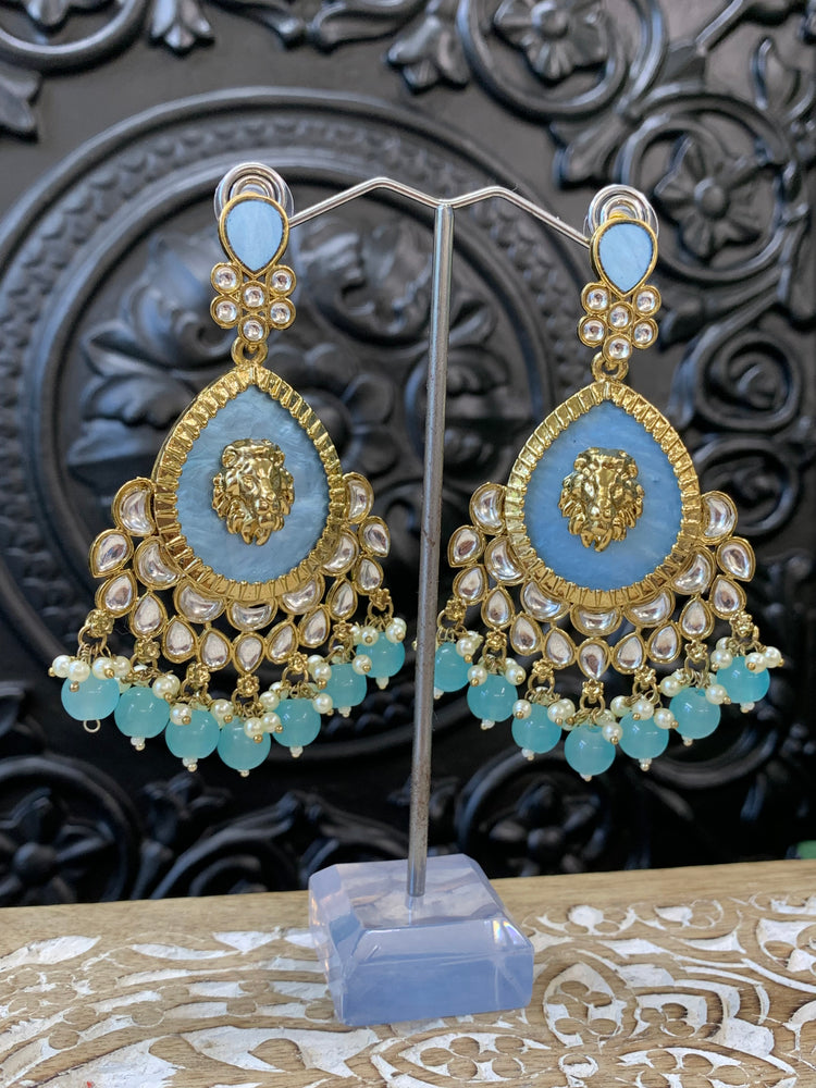 Sabyasachi inspired kundan earring tripti white pearl baby blue / sky blue