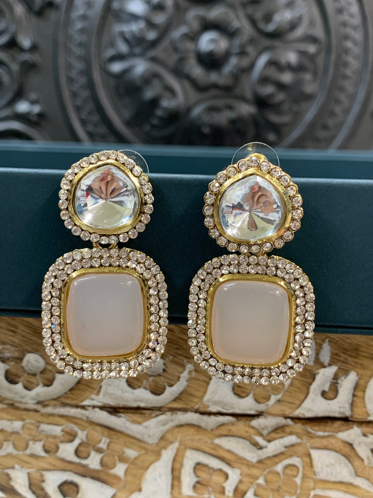 Ava uncut kundan earring egg shell