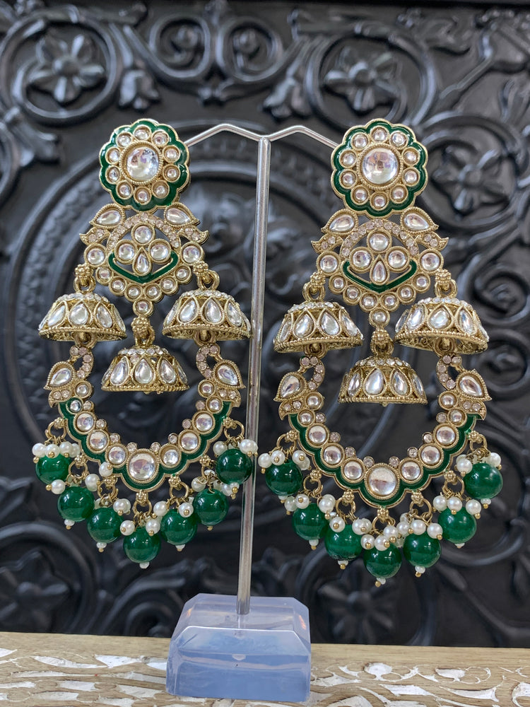 Emily fashion earring tiger detail emerald green