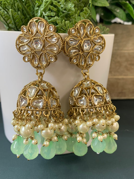 Dia kundan jhumki/ jhumka earring pistachio green