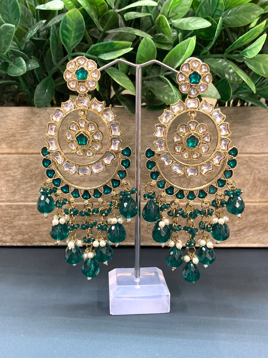 Barnavi Kundan earring emerald green crystal drops