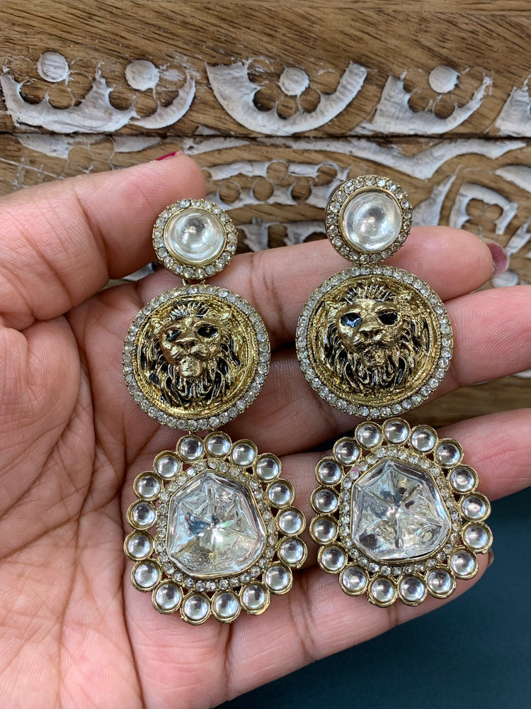 Sabyasachi inspired kundan earring black and gold