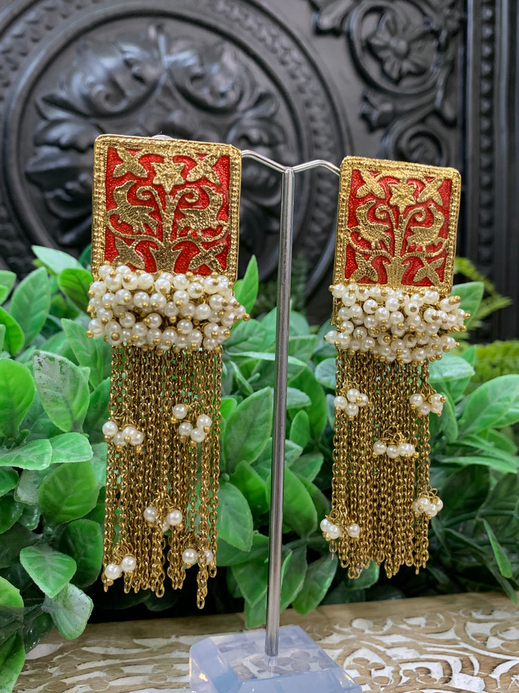 Arora Meena earring antique gold red