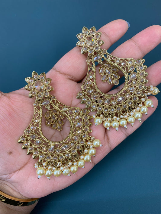 Amaya polki Chandbali no tikka pearl/gold