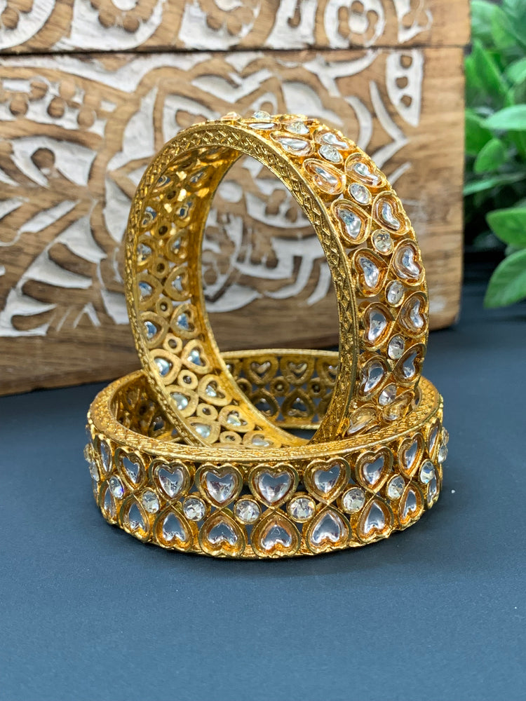 Nikhila kundan heart bangle bangle