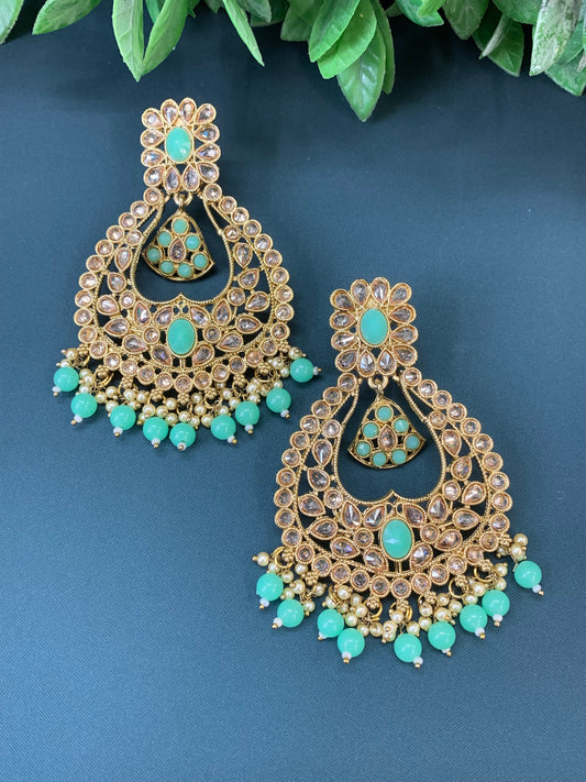 Doli polki Chandbali no tikka antique gold/mint green