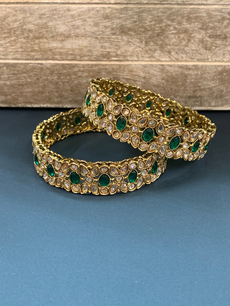 Sukhi polki bangle / kada / Kangan / bala in emerald green