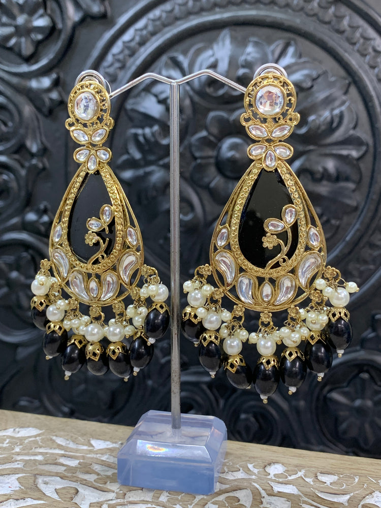 Salma kundan statement earring black