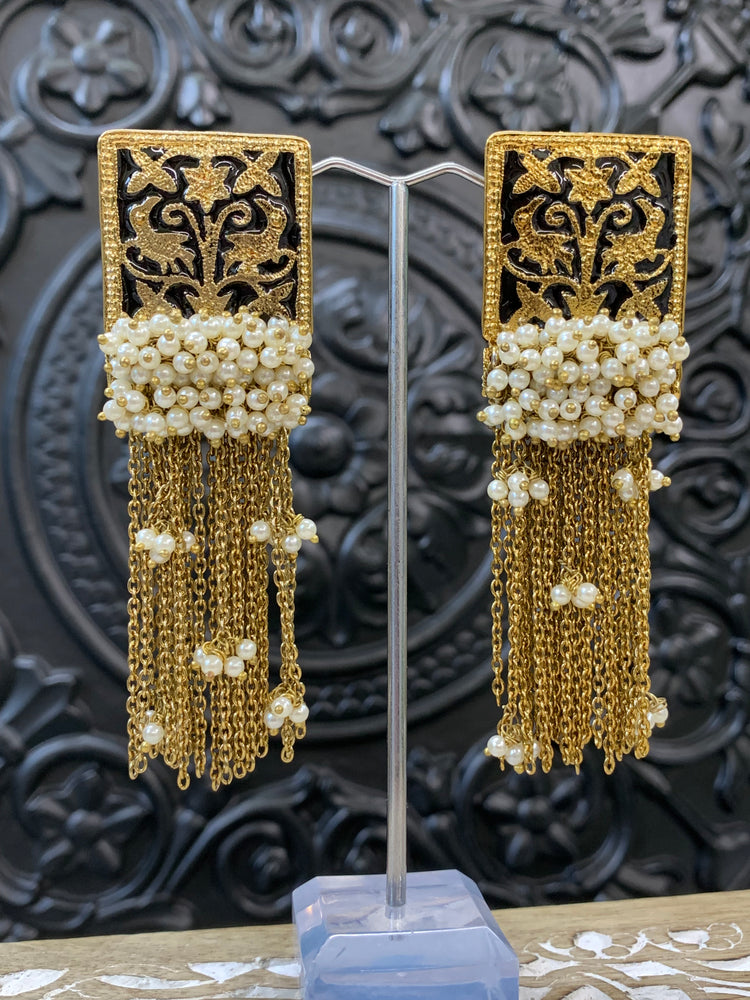 Arora Meena earring antique gold black