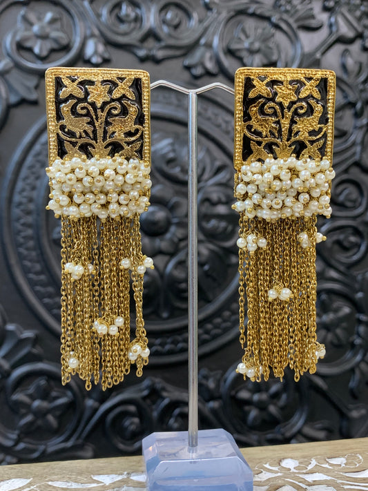 Arora Meena earring antique gold black