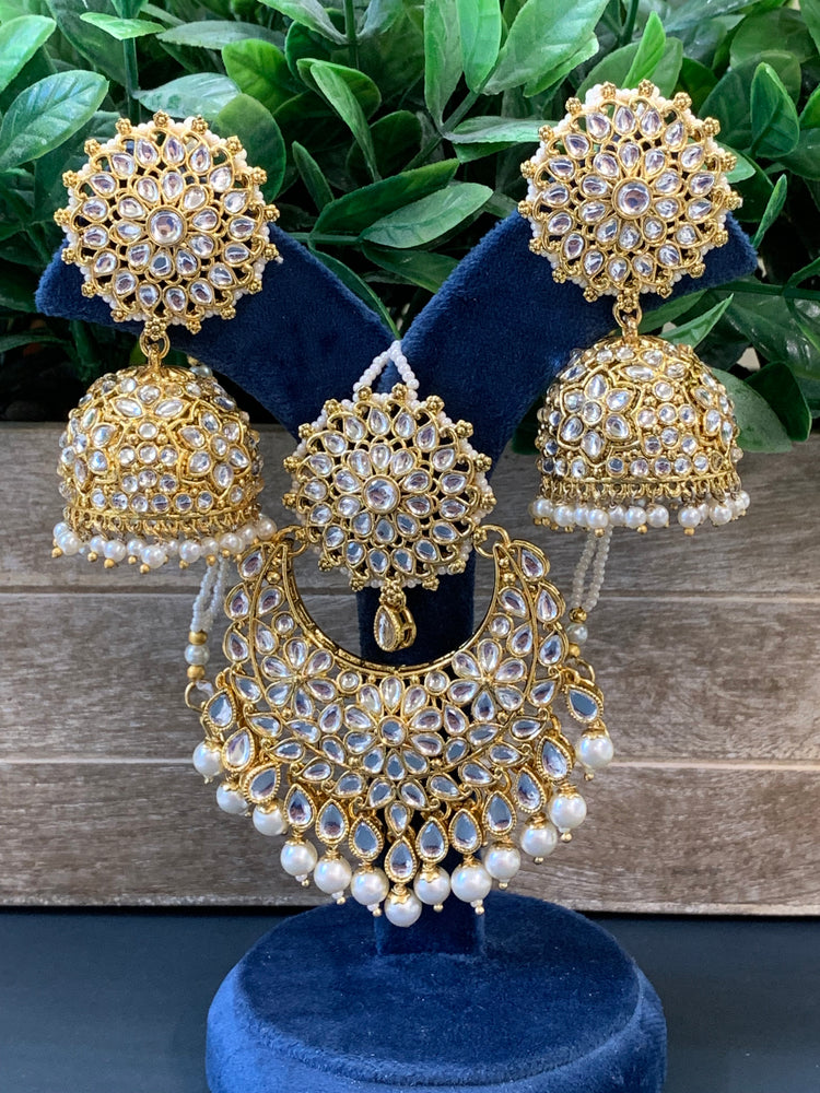 Zia traditional kundan jhumki with sahare and matching oversized tikka gold/pearl