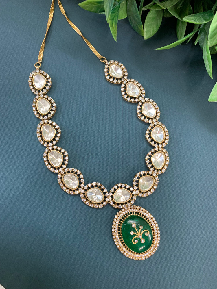 Sunny moissanite kundan necklace emerald green