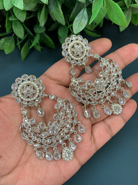 Parul polki fashion chandbali silver/white