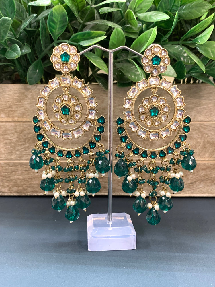 Barnavi Kundan earring emerald green crystal drops