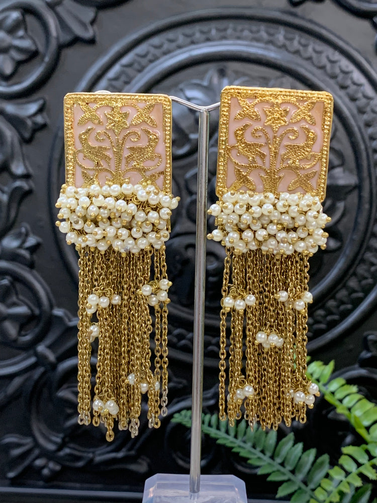 Arora Meena earring antique gold pink