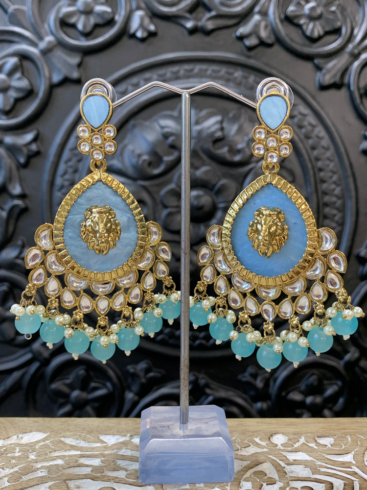 Sabyasachi inspired kundan earring tripti white pearl baby blue / sky blue