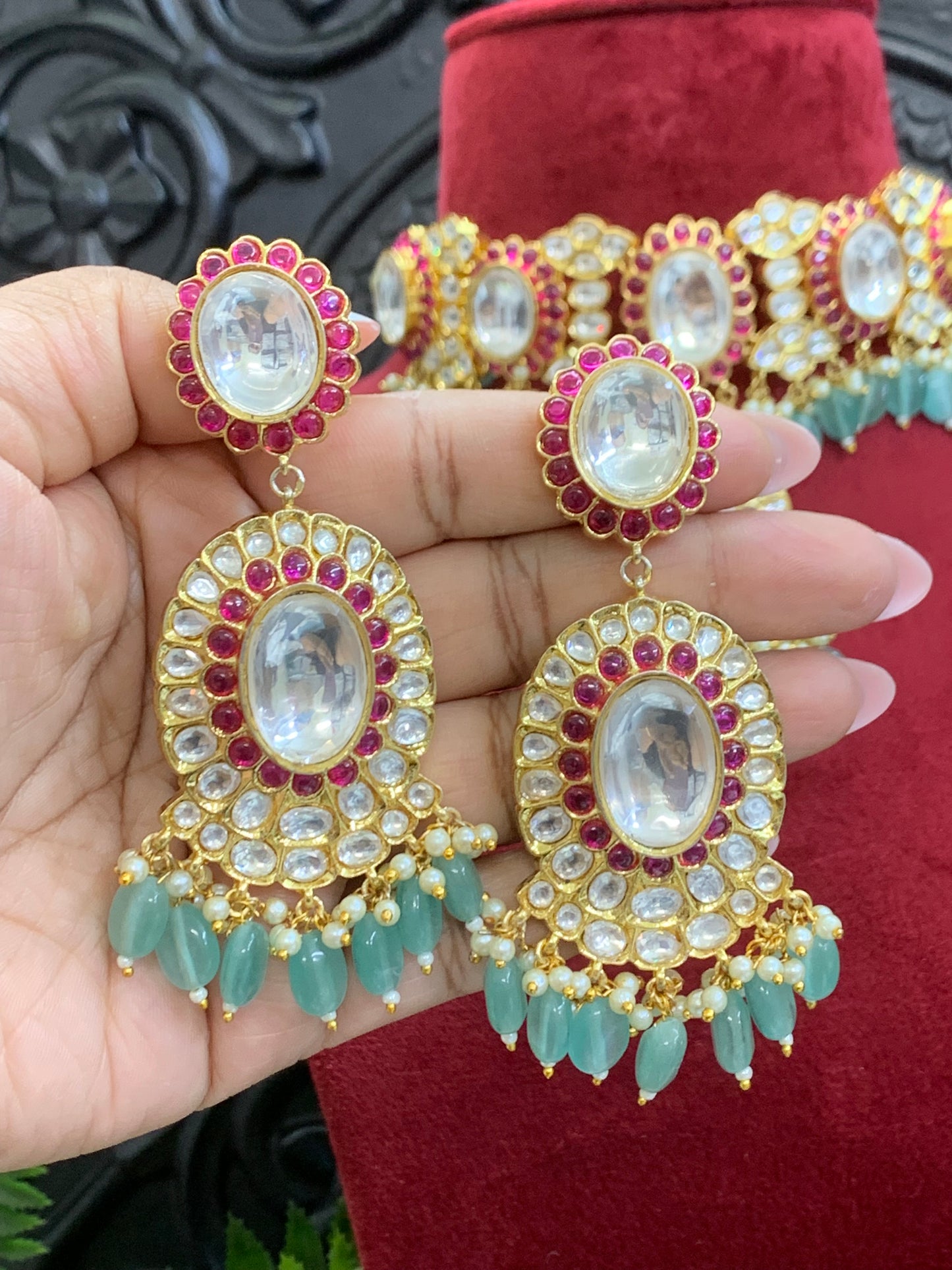 Uncut kundan premium statement choker set cookie