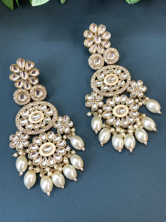 Payal  kundan fashion chandbali style earring set gold / white / pearl