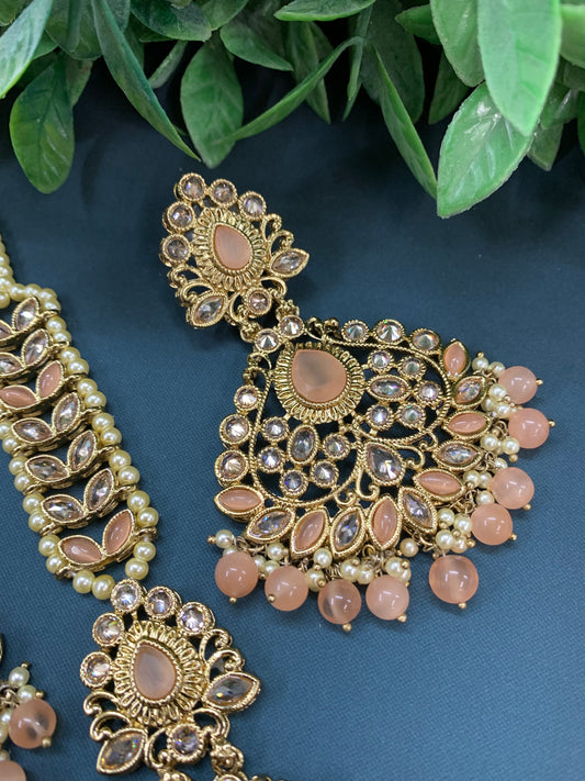 Ravina reverse polki earring tikka set with pearl and nude peach glass drop