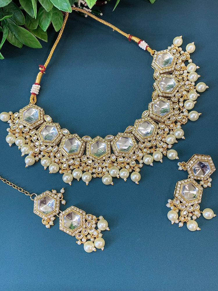 Anaya kundan choker / necklace gold/white