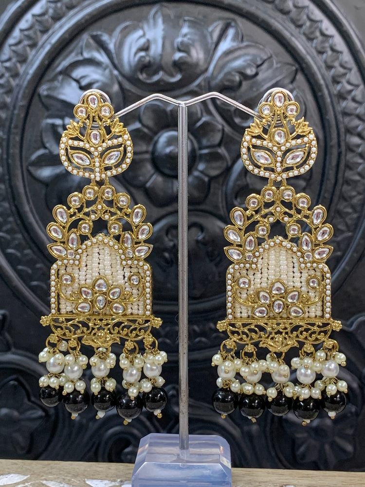 Alexa kundan statement earring white/gold/pearl/black