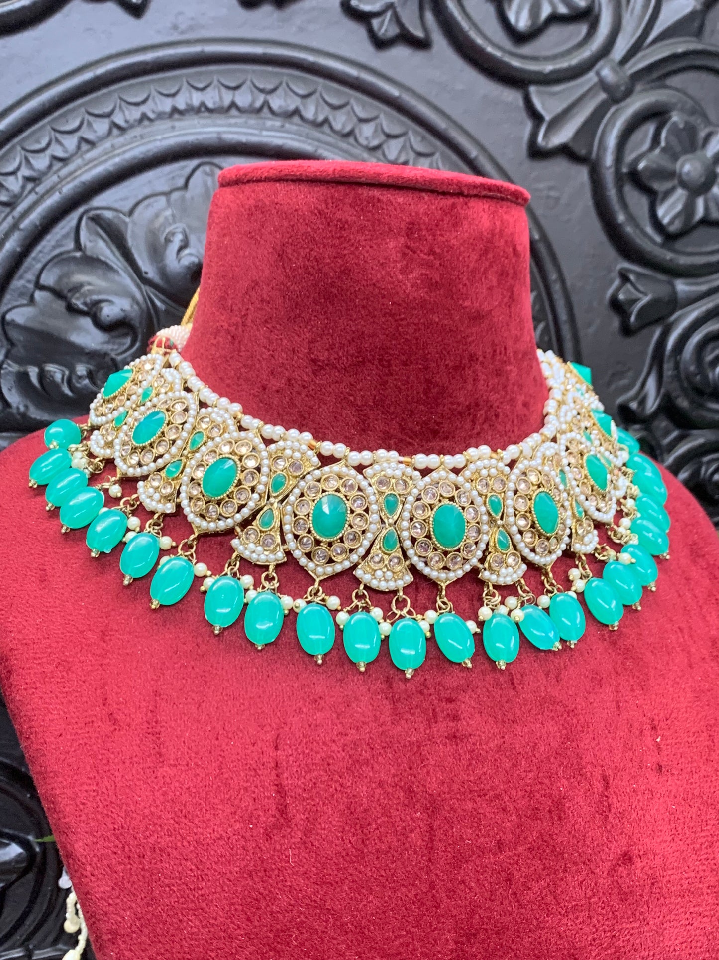 Polki choker necklace antique stone and white pearl turquoise beads