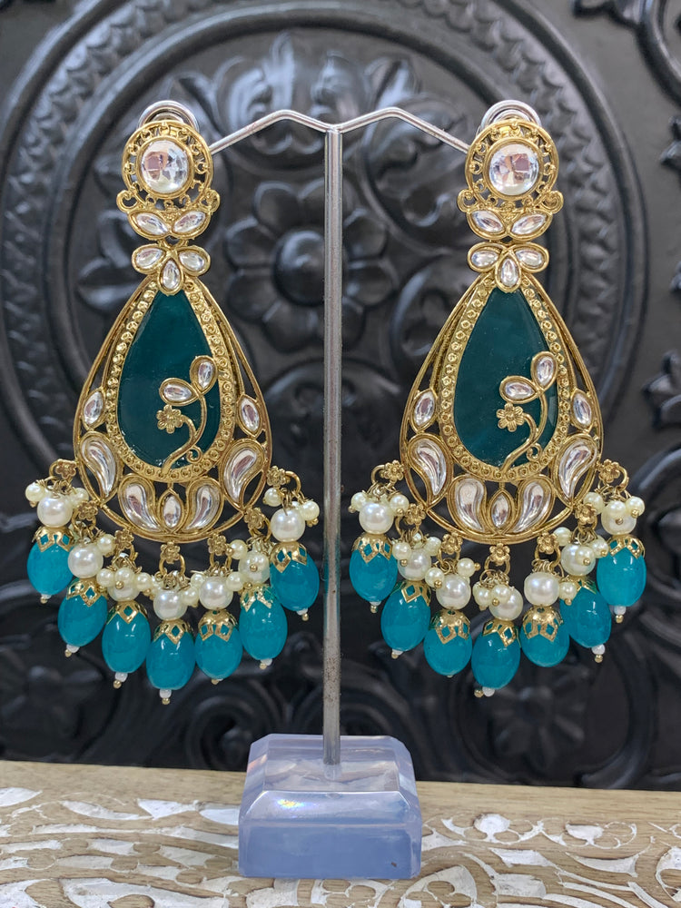 Salma kundan statement earring phirozi