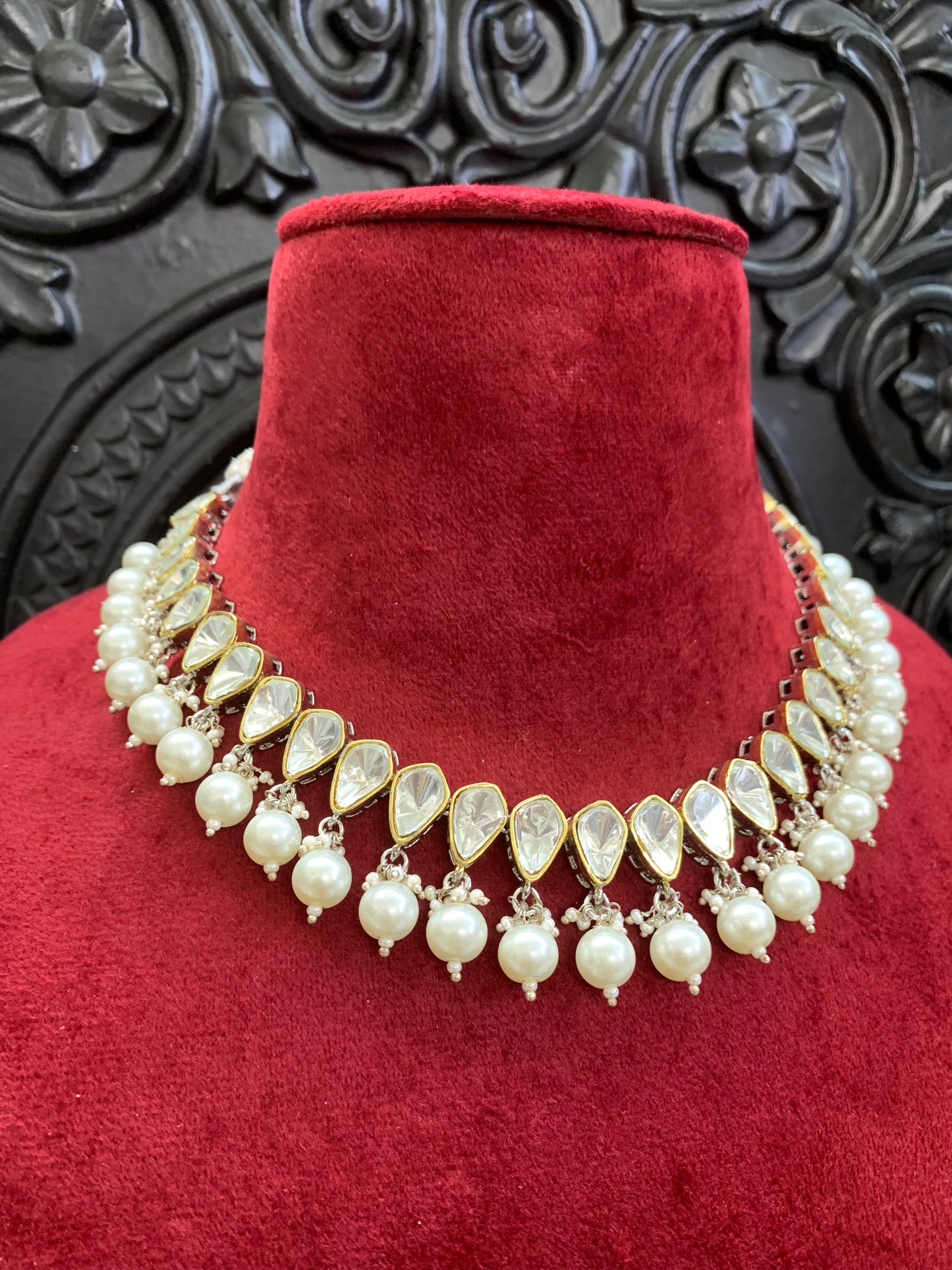 Amaya kundan choker / necklace