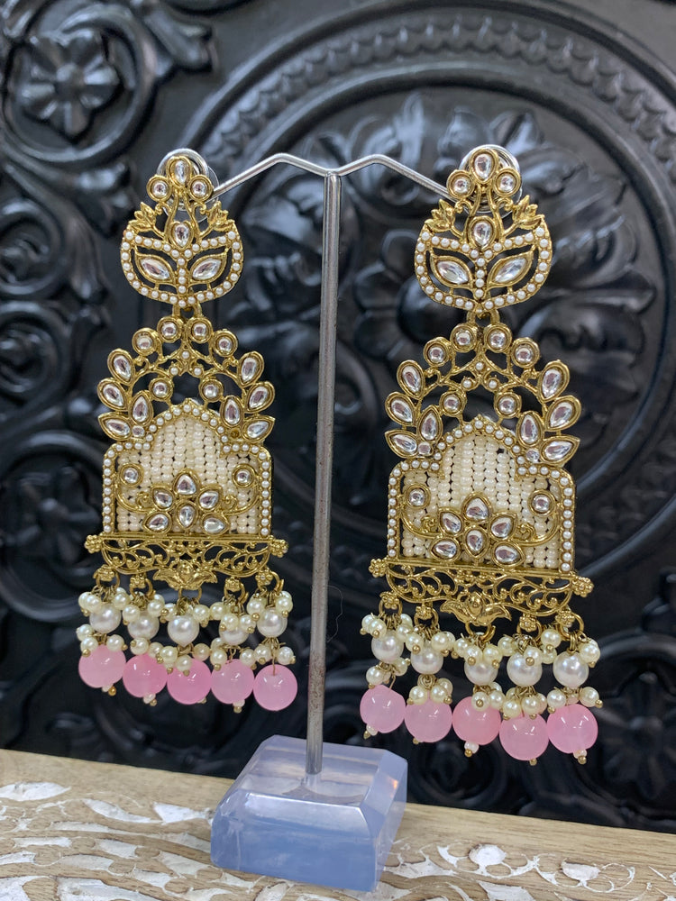 Alexa kundan statement earring white/gold/pearl/pastel pink