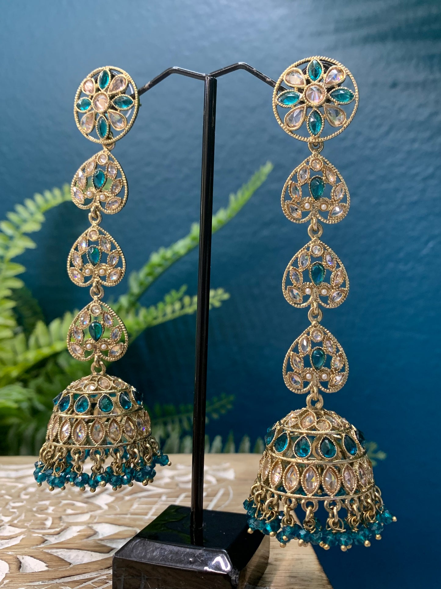 Suzane reverse polki jhumki