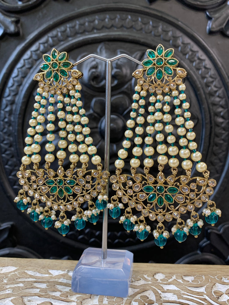 Savana polki fashion statement  earring teal green pearl/ gold