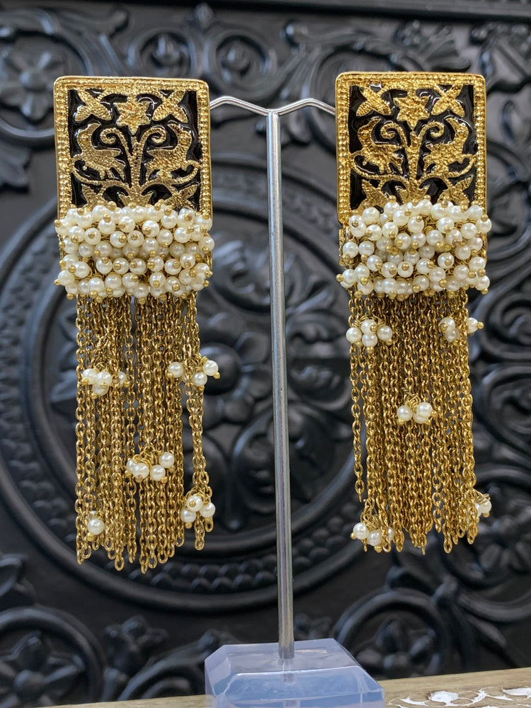 Arora Meena earring antique gold black