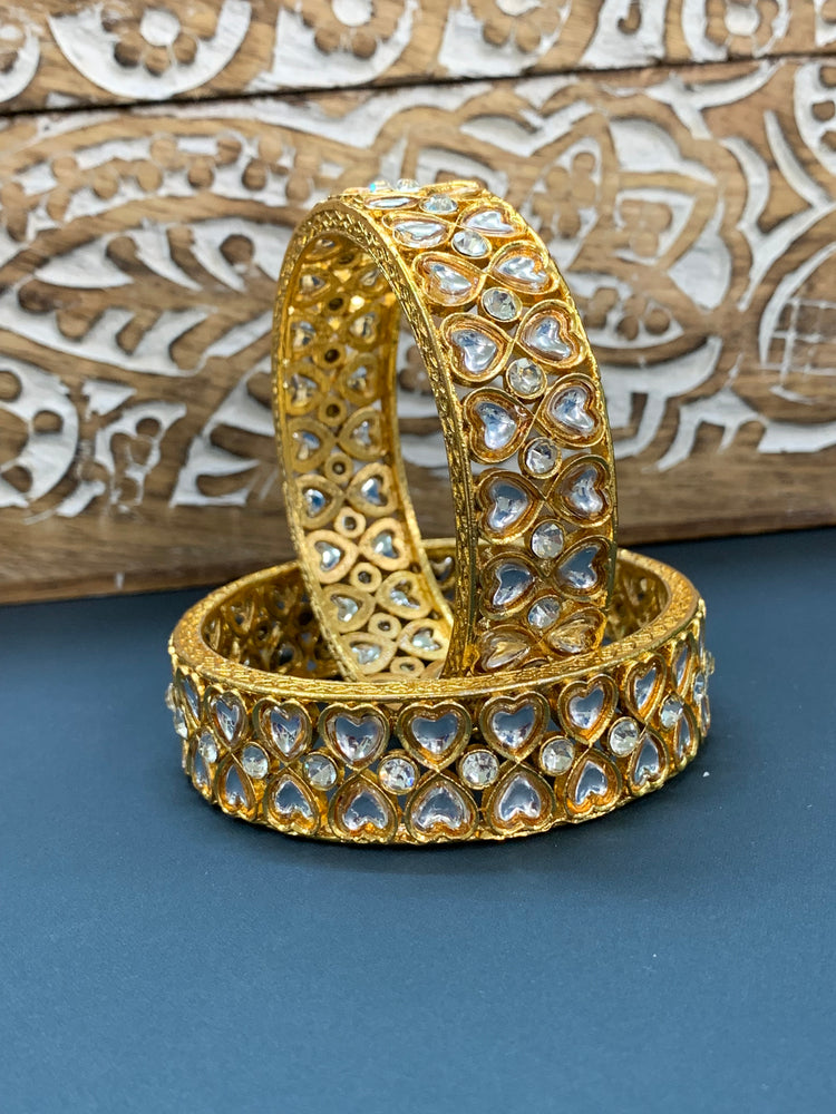 Nikhila kundan heart bangle bangle