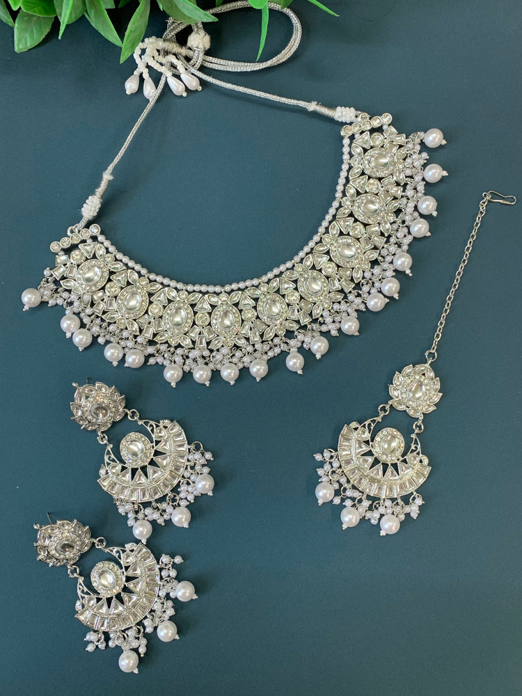 Suhana necklace set with matching earring tikka