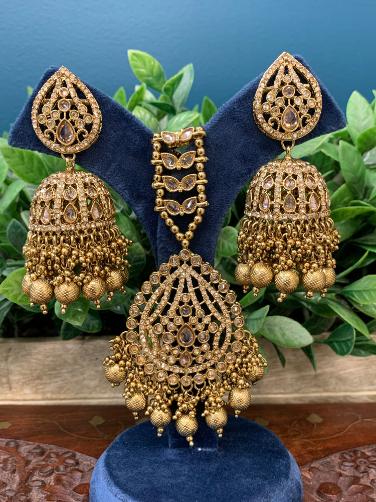 Savana Jhumka/ jhumki tikka set in antique / gold