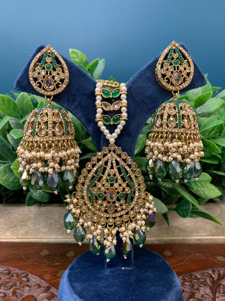 Savana Jhumka/ jhumki tikka set in antique / gold