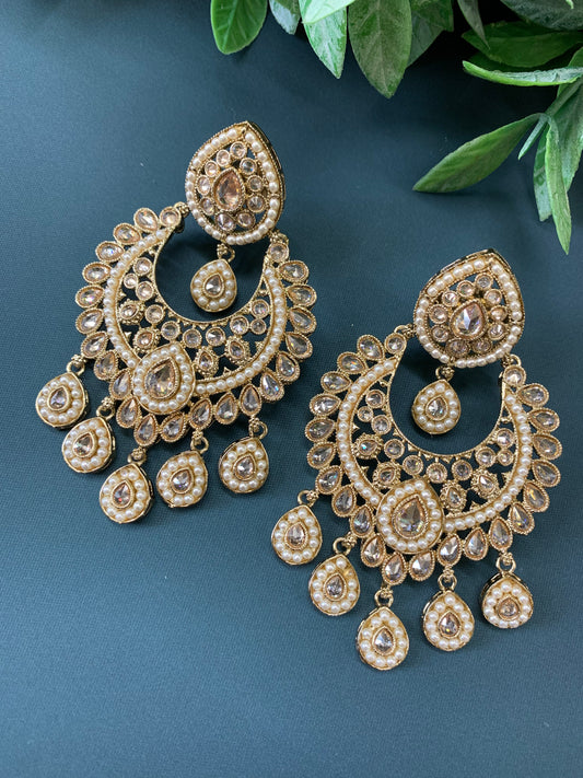 Lia polki Chandbali earring antique gold / pearl