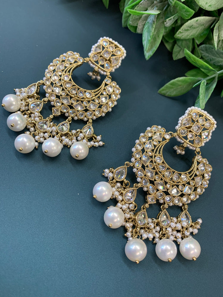 Hania polki Chandbali earring clear polki/ white pearl